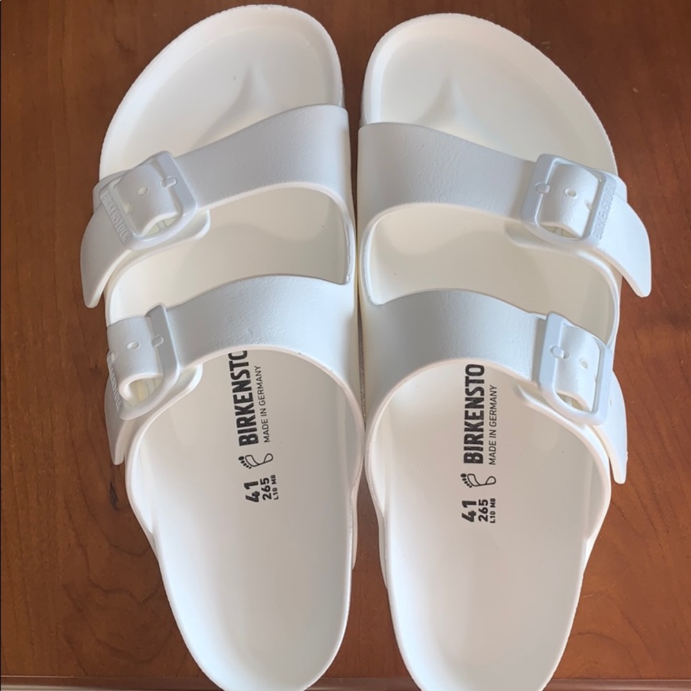 White ARIZONA style Birkenstock’s